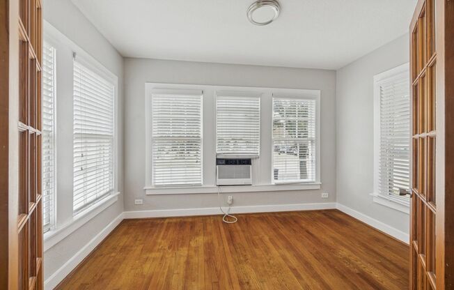 1810/1812 W. Alabama St Apartments