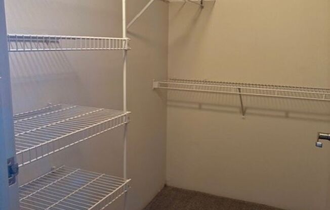 2 beds, 1.5 baths, 1,330 sqft, $1,775, Unit 440