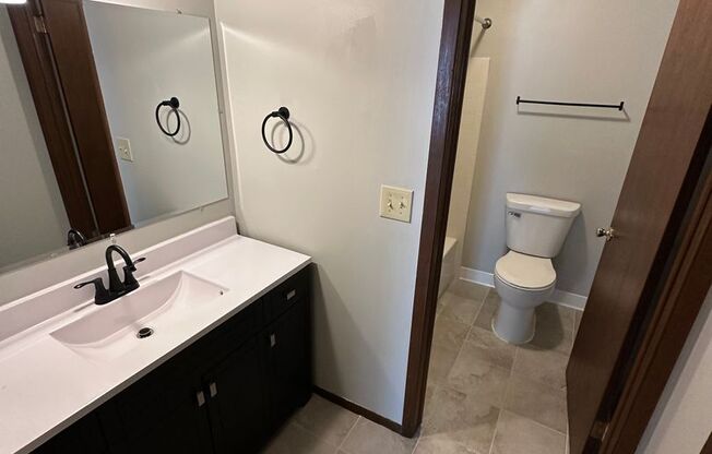 2 beds, 1 bath, 850 sqft, $1,199.99, Unit 104