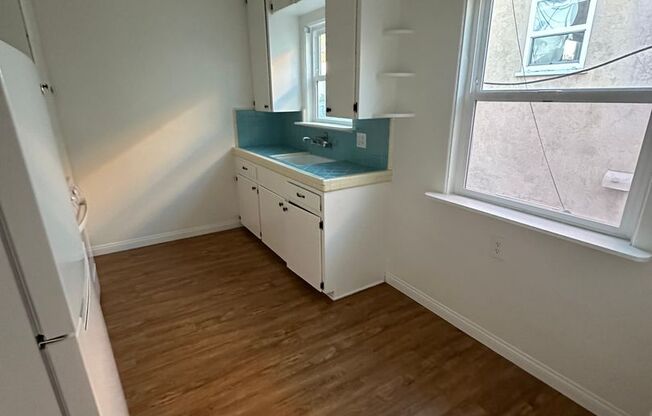 1 bed, 1 bath, $1,895, Unit 4318.5