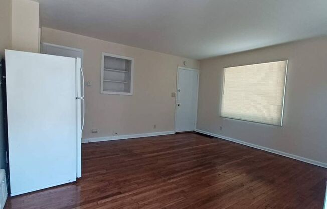 1 bed, 1 bath, 500 sqft, $695, Unit 409-10