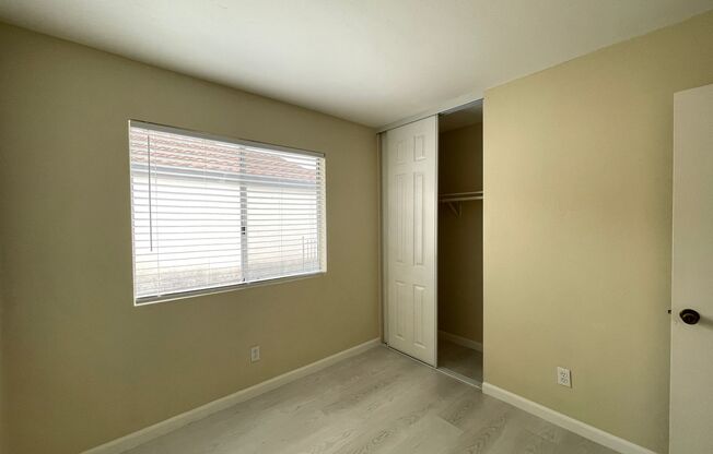 Light and Bright 3 Bedroom 2 Bath Oceanside Home!