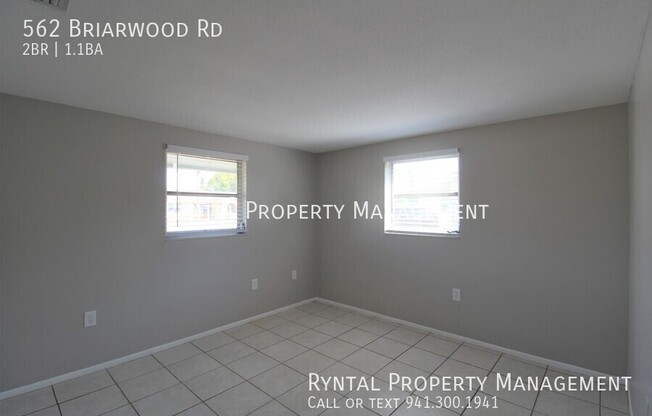 562 BRIARWOOD RD