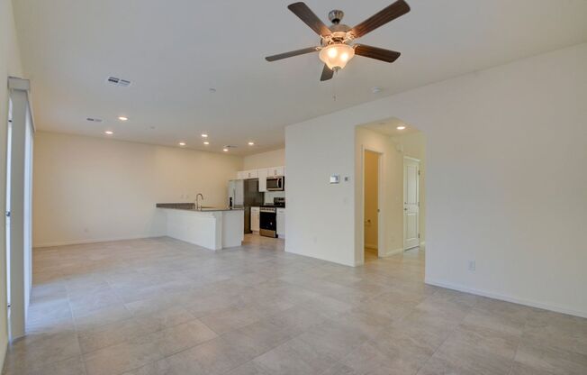 BRAND NEW BEAUTIFUL 4 BEDROOM!