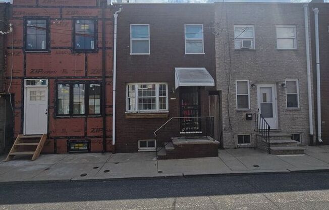 214 GERRITT ST