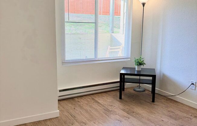 2 beds, 1.5 baths, 950 sqft, $2,200, Unit 117