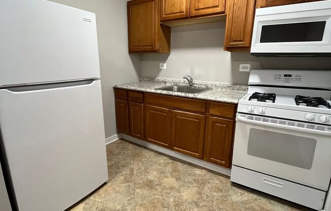 1 bed, 1 bath, 605 sqft, $995, Unit NA 305