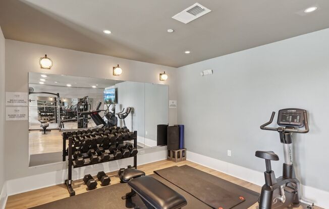 1 bed, 1 bath, 773 sqft, $1,345, Unit 1-302