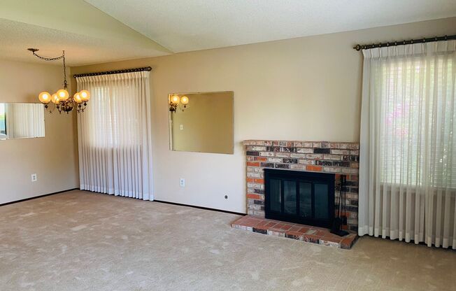 Charming Home Nestled on a Cul-De-Sac!