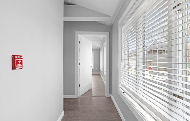 3 beds, 1 bath, 1,300 sqft, $3,250, Unit 9 Monarch Way Apt 101