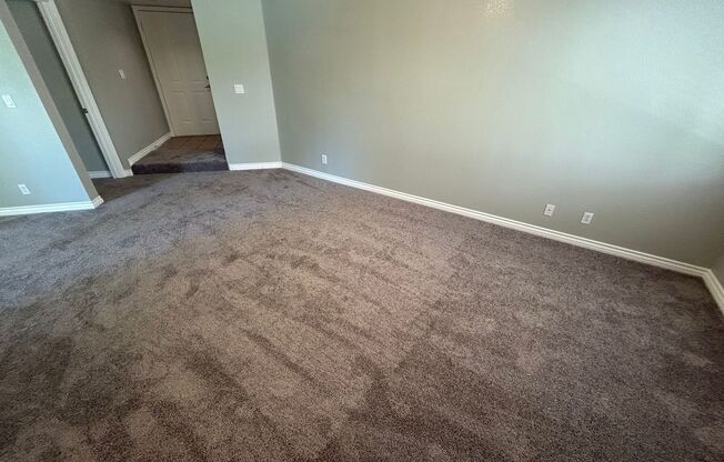 2 beds, 2 baths, $1,325, Unit # 127