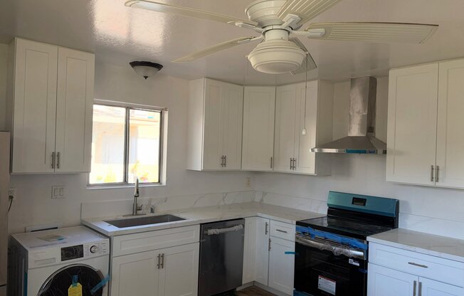 1237 CORONADO DR