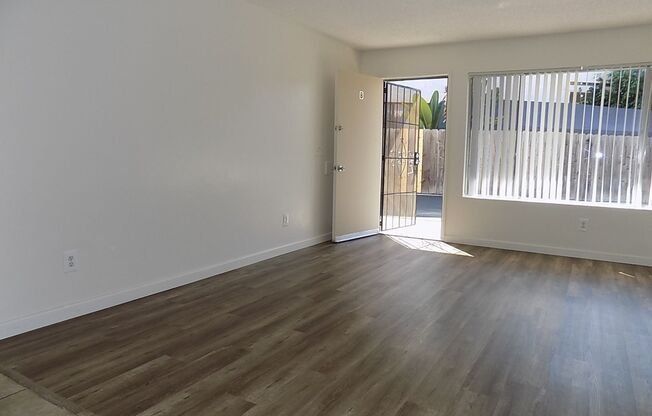 Spacious 2BD/1BA Apartment in Azalea Park neighborhood in City Heights