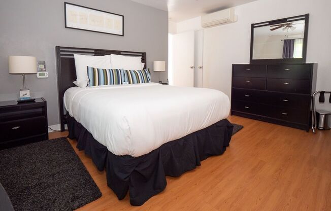 2 beds, 1 bath, 750 sqft, $1,795, Unit C305