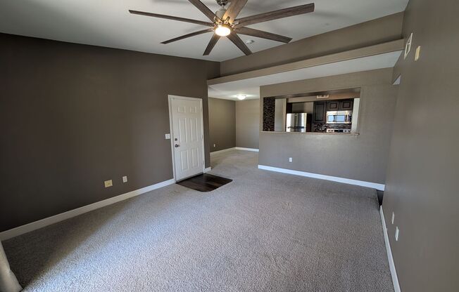 1 bed, 1 bath, $1,350, Unit bldg 22