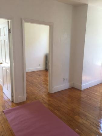 8 Adella Pl 1