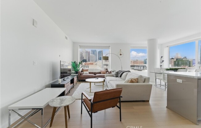 2 beds, 2 baths, 1,353 sqft, $5,500, Unit 1010
