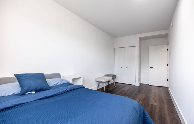 2 beds, 1 bath, $3,000, Unit 1555 - 404