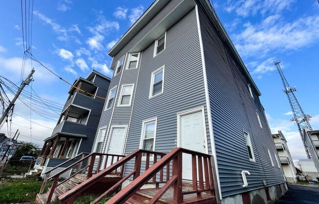102 Albion St