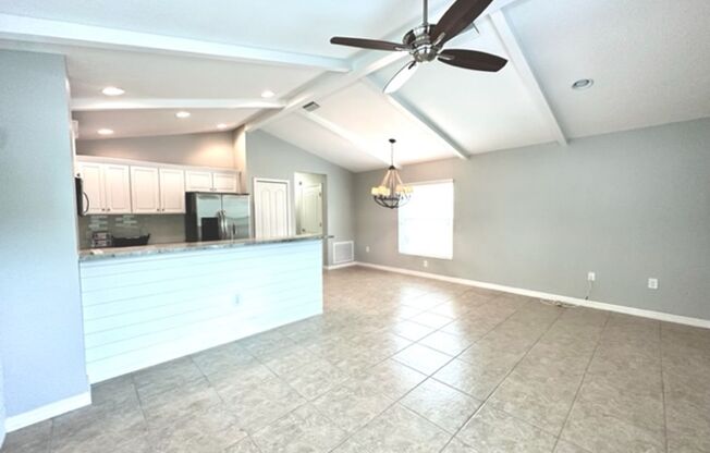 2/2 CUTE COTTAGE - WOODBROOK COMMUNITY - NEAR SHOPPING/SCHOOLS