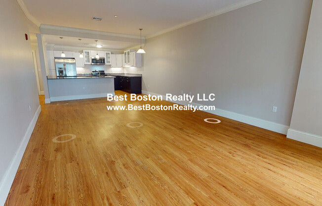 286 MAIN ST
