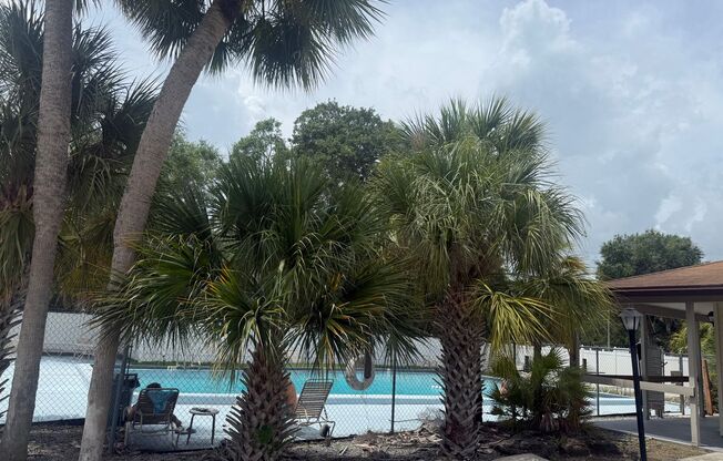 2 beds, 1.5 baths, $1,400