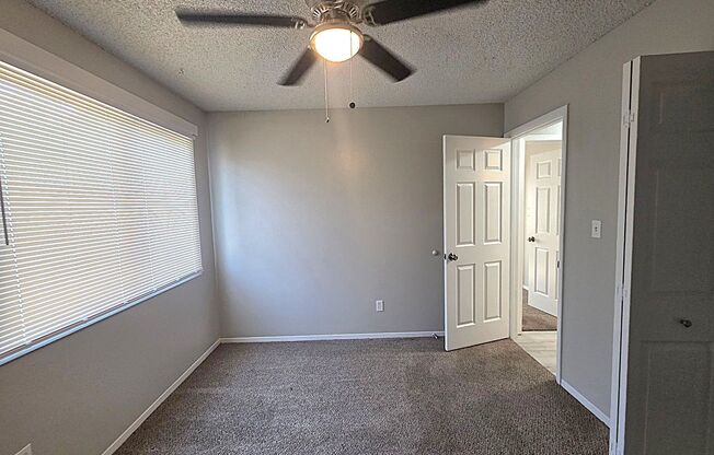 2 beds, 1 bath, 875 sqft, $1,159, Unit 705 #7