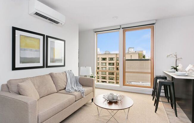 1 bed, 1 bath, 535 sqft, $2,450, Unit Unit 706