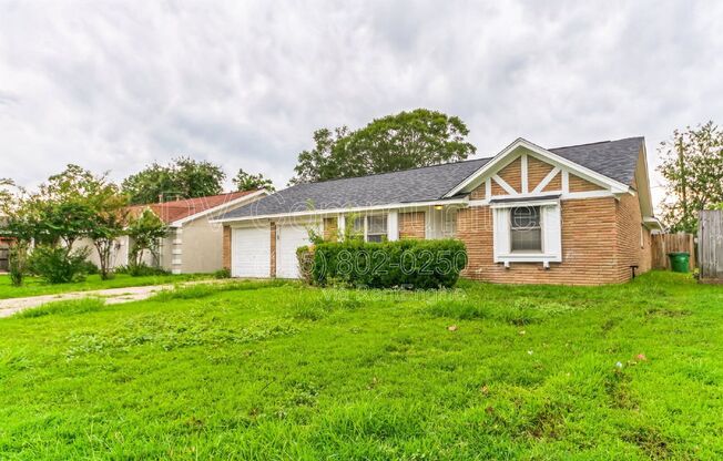 700 MEADOWGLEN DR