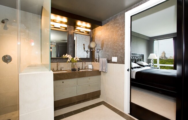 160 CENTRAL PARK S