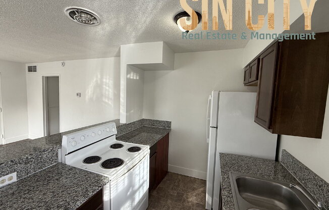 2659 S VAN PATTEN ST