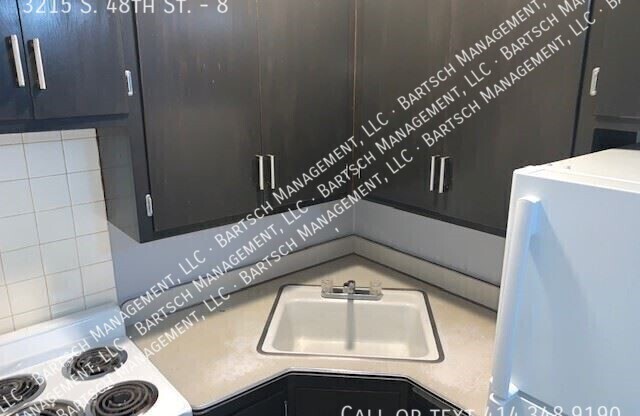 3215 S 48 ST