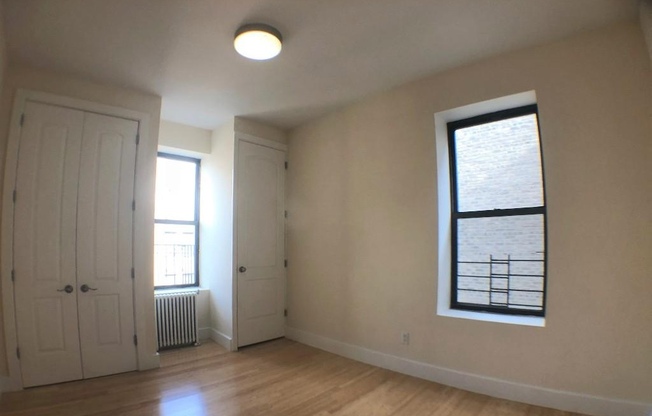 86 FT WASHINGTON AVE