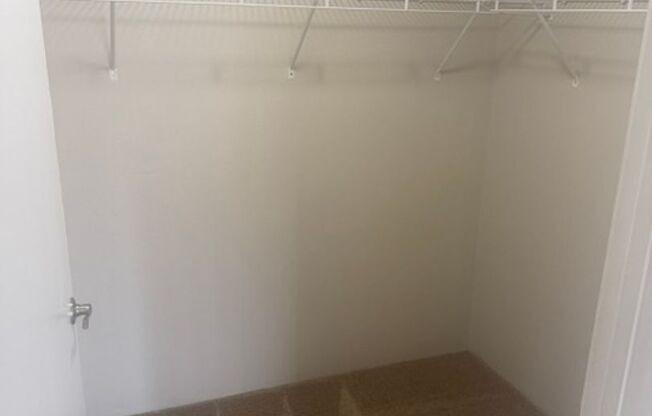 1 bed, 1 bath, 721 sqft, $1,395, Unit 7-106