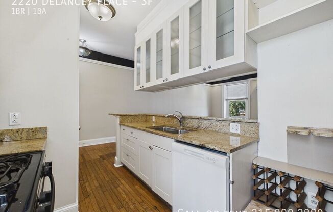 2220 DELANCEY PL