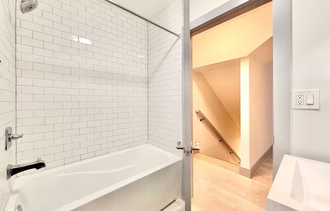 2 beds, 1 bath, 1,440 sqft, $2,495, Unit 405-B