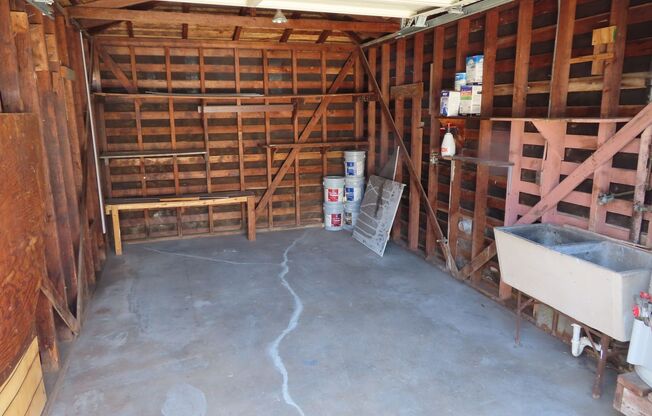 Three Bedroom House with Huge Bonus Room