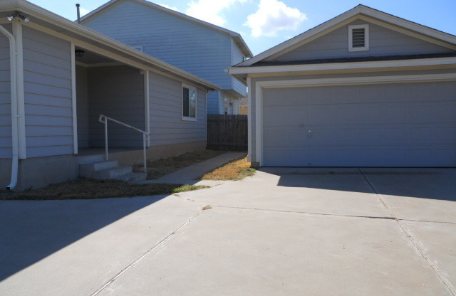 3 beds, 2 baths, $1,800