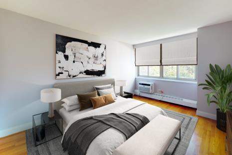 70 W 93rd St