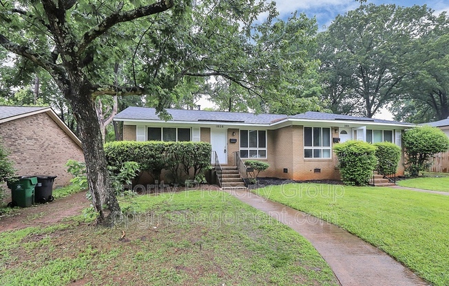 1808 HERRIN AVE