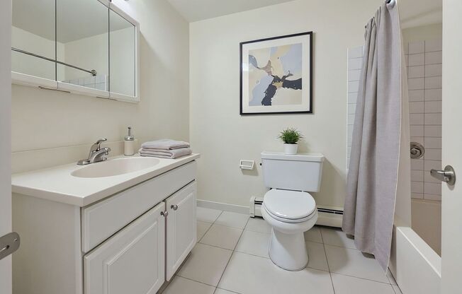 1 bed, 1 bath, 747 sqft, $1,625, Unit 110-03