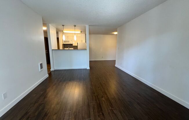 1 bed, 1 bath, 550 sqft, $2,495, Unit 206