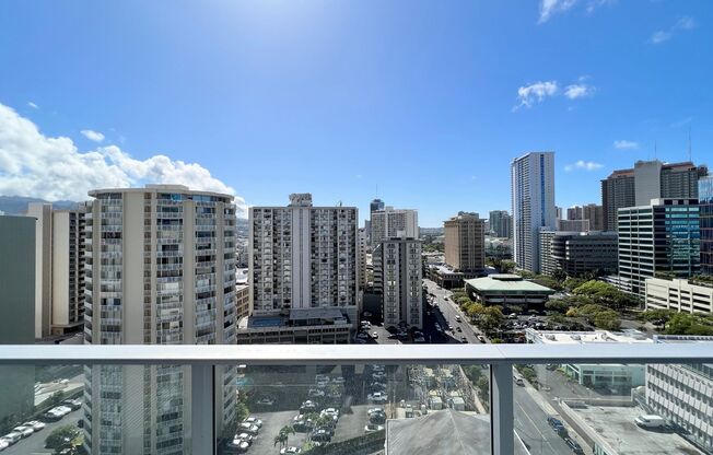 1 bed, 1 bath, $3,300