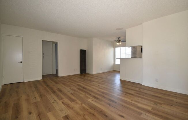 1 bed, 1 bath, 670 sqft, $1,895, Unit 06