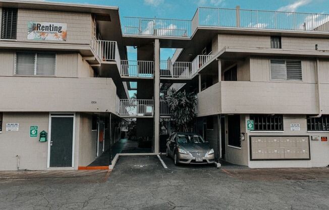 Kam IV Apartments