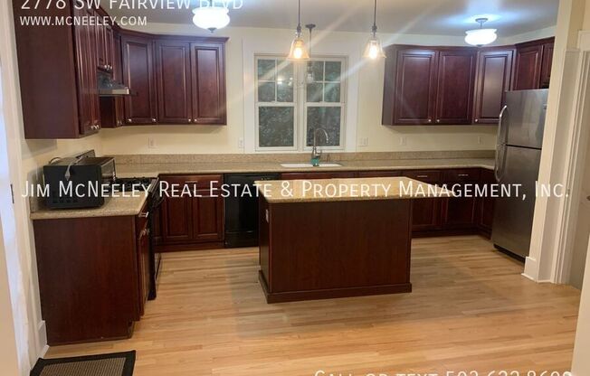2778 SW FAIRVIEW BLVD