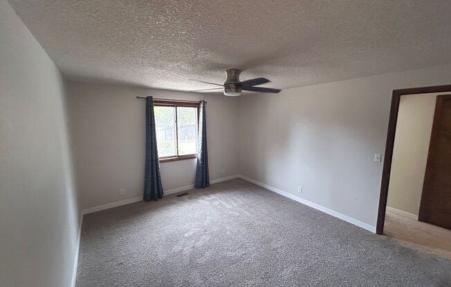 3 beds, 2 baths, $2,100