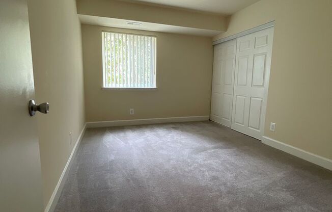 2 beds, 2 baths, 1,000 sqft, $1,875, Unit 14207 #201