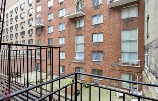 4 beds, 2 baths, $7,995, Unit 7-8