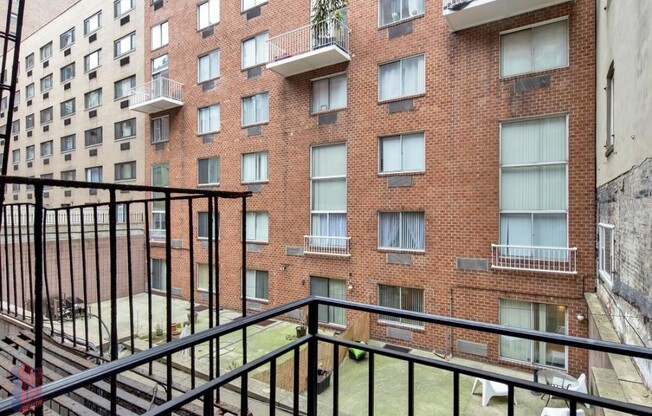 4 beds, 2 baths, $7,995, Unit 7-8